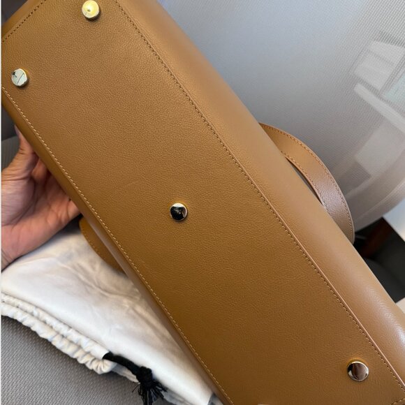 Mina Baie Juliet (Work Tote) in Tan - Picture 3 of 6